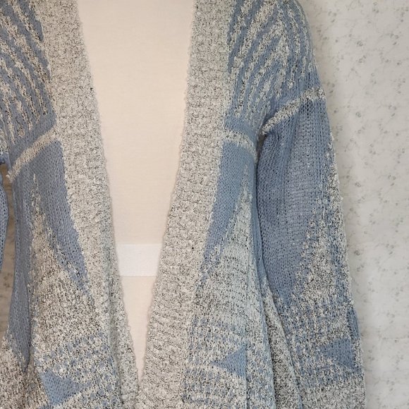 M. Fredric, size M, loose cardigan.  Light grey and light blue. NWT. - Picture 5 of 11